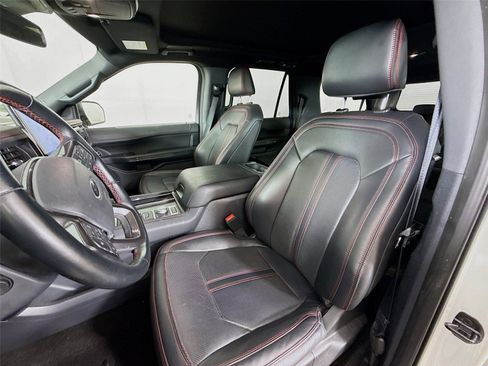 Used 2022 Ford Expedition Max Limited AWD/4WD image 2