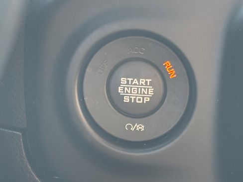 Certified 2021 Jeep Wrangler Unlimited Sahara image 21