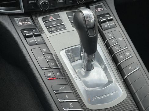 Used 2016 Porsche Panamera 4 Edition image 35