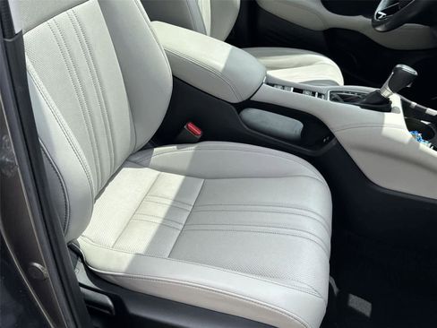 Used 2024 Honda HR-V EX-L image 16