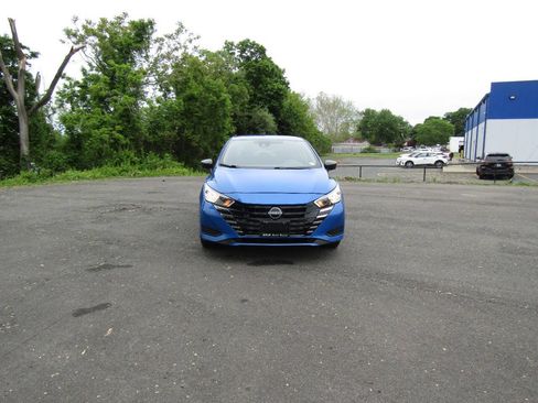 Used 2023 Nissan Versa S FWD image 9