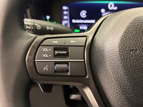 Certified 2025 Honda Accord EX-L image 33