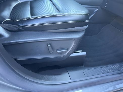 Used 2025 Ford Escape Platinum image 26