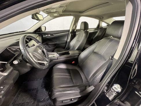 Used 2018 Honda Civic Touring image 21