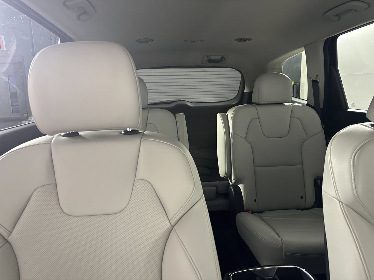 Certified 2024 Kia Telluride S FWD image 16