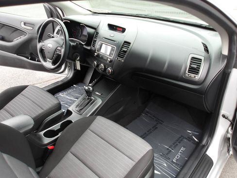 Used 2014 Kia Forte Koup EX FWD image 12