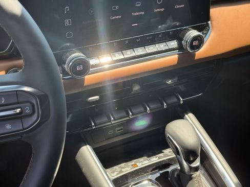 New 2026 GMC Canyon AT4 w/ AT4 Premium Package AWD/4WD image 30