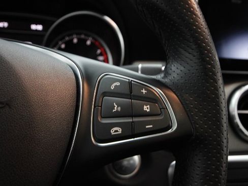 Used 2019 Mercedes-Benz CLA 250 CLA 250 image 19