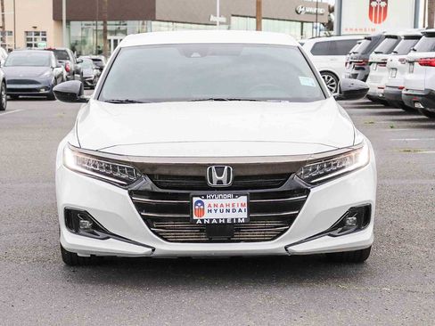 Used 2022 Honda Accord Sport image 2