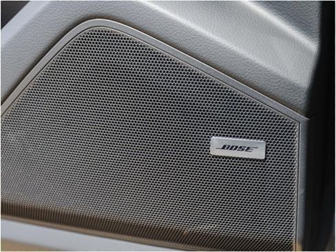 New 2025 Porsche Cayenne image 22