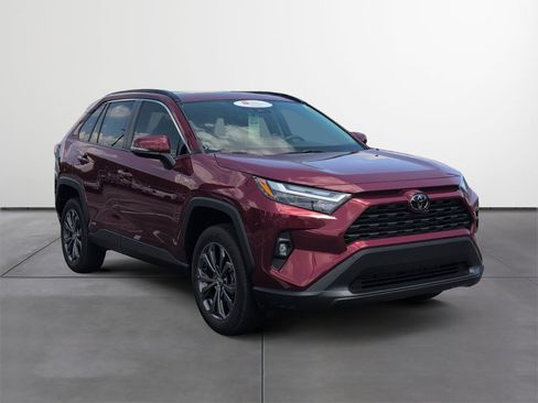 Certified 2025 Toyota RAV4 XLE Premium AWD/4WD image 7