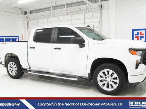 Used 2024 Chevrolet Silverado 1500 Custom AWD/4WD image 4