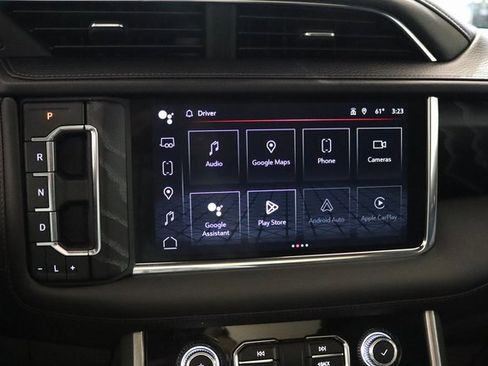 Used 2023 GMC Yukon Denali w/ Denali Reserve Package image 24