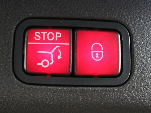 Used 2019 Mercedes-Benz GLS 450 GLS 450 4MATIC Sport Utility 4 image 28