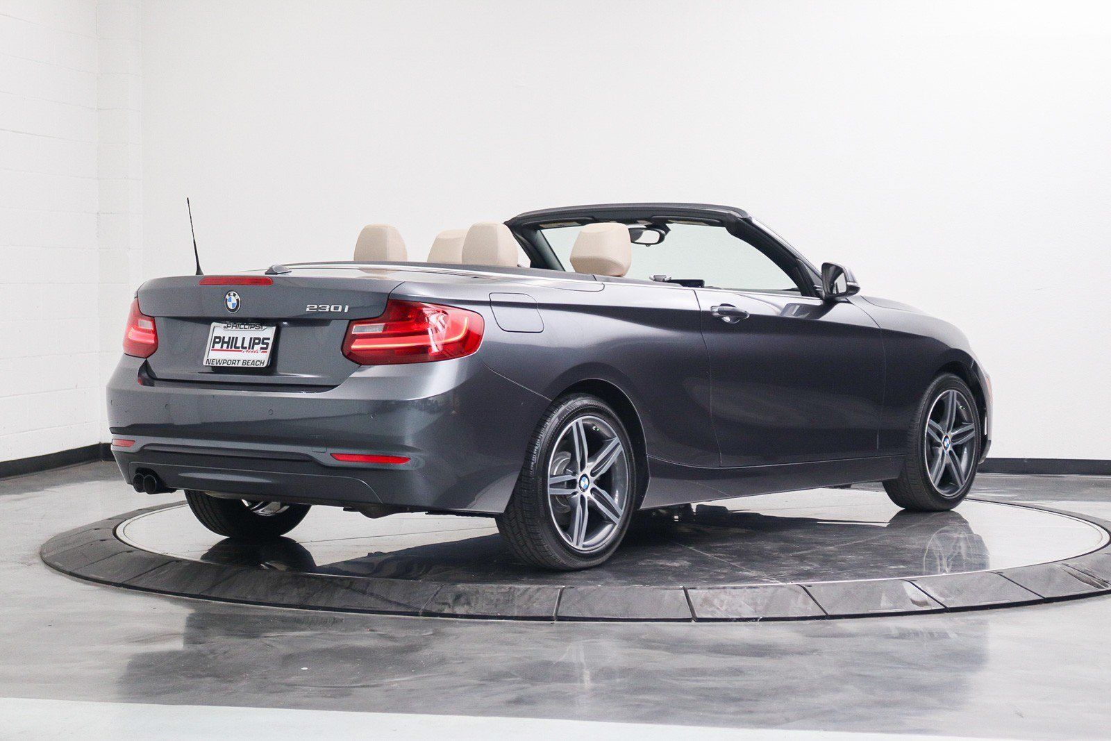 Used 2017 BMW 230i Convertible RWD image 15
