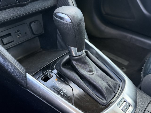 Used 2019 Toyota Yaris LE FWD image 17