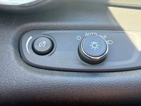 New 2026 Chevrolet Trax LT w/ Driver Confidence Package image 24