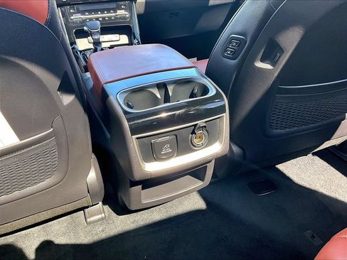 Used 2024 Kia Carnival SX Prestige FWD image 13