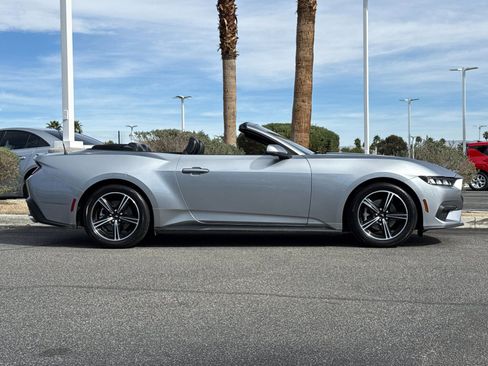 Used 2024 Ford Mustang Premium image 2