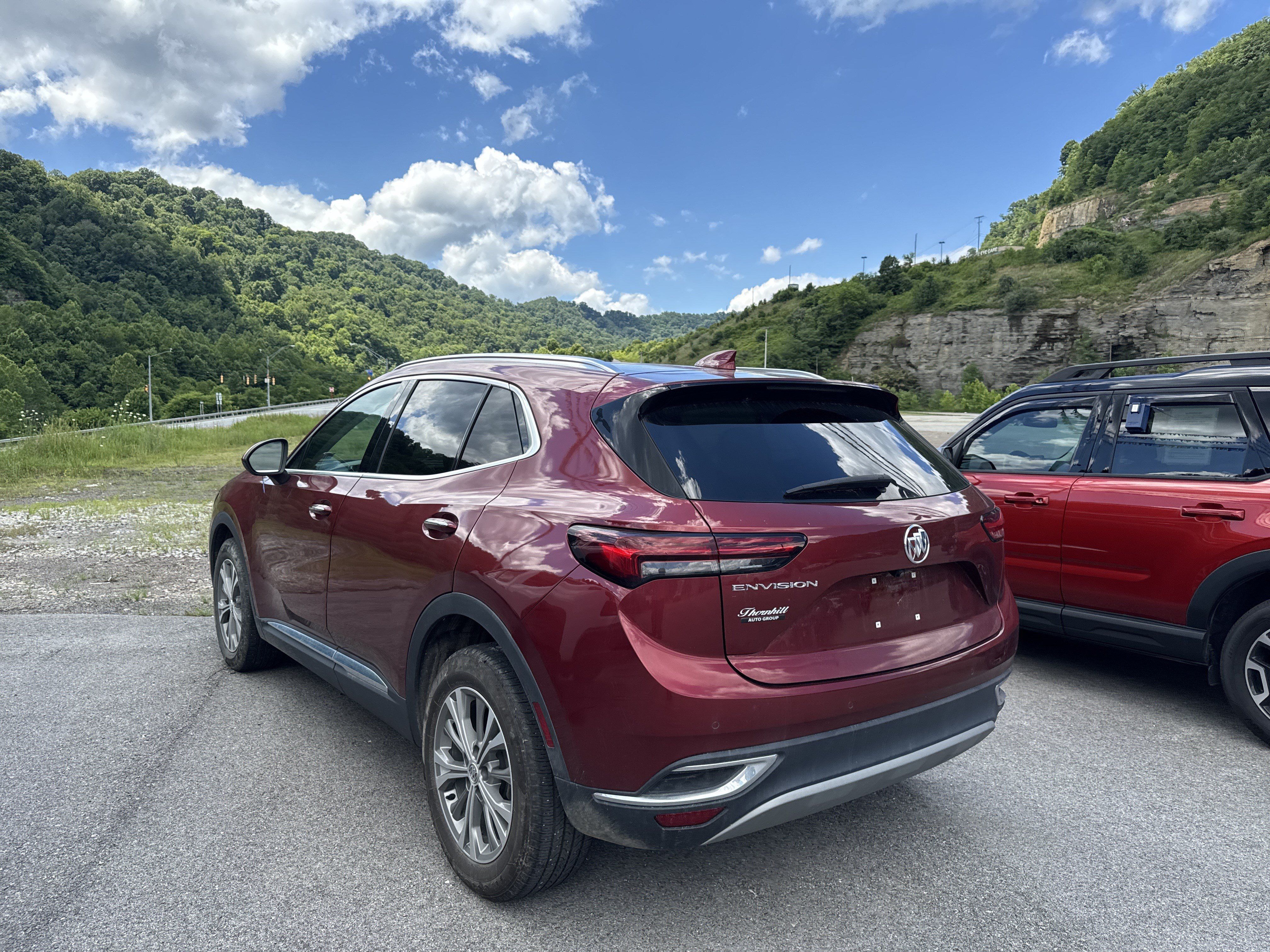 Used 2023 Buick Envision Preferred FWD image 8