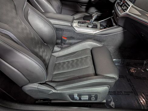 Used 2021 BMW M4 Competition w/ Executive Package image 28