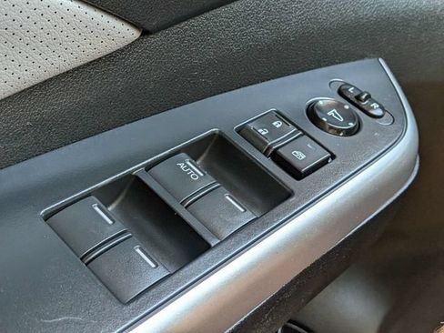 Used 2015 Honda CR-V EX-L image 27