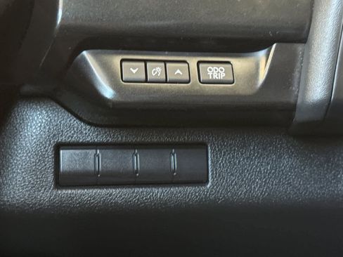 Used 2020 Lexus UX 200 w/ Accessory Package FWD image 29