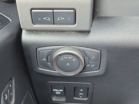 Used 2019 Ford F150 Raptor w/ Equipment Group 802A Luxury AWD/4WD image 15