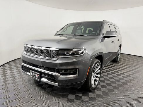 Used 2022 Jeep Grand Wagoneer Series II w/ Convenience Group III image 3
