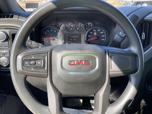 Used 2021 GMC Sierra 2500 4x4 Crew Cab w/ Convenience Package image 27