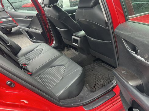 Certified 2021 Toyota Camry SE image 17