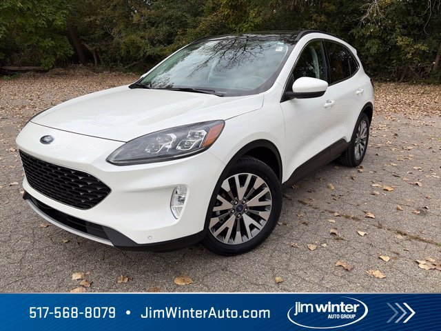 Used 2022 Ford Escape Titanium AWD/4WD image 1