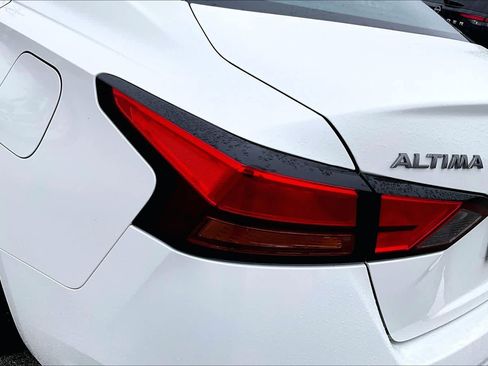 Used 2025 Nissan Altima 2.5 SV image 28