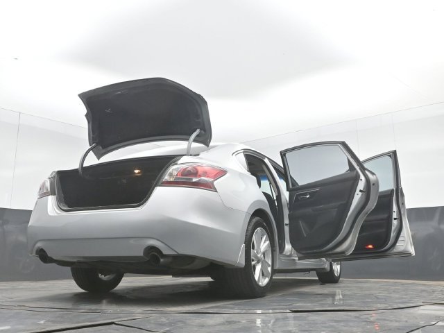 Used 2014 Nissan Altima 2.5 SV w/ Convenience Package FWD image 52
