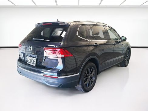 Used 2023 Volkswagen Tiguan SE FWD image 4