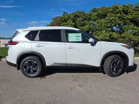 New 2026 Nissan Rogue SV w/ SV Premium Package image 21