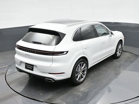 New 2026 Porsche Cayenne AWD/4WD image 30