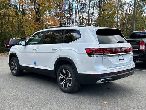 New 2026 Volkswagen Atlas SE image 4