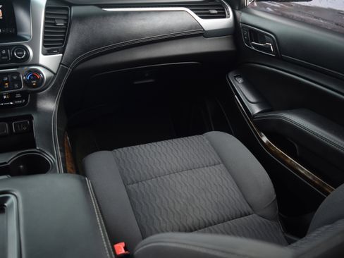 Used 2017 Chevrolet Tahoe 4WD image 12