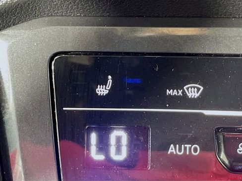 Used 2022 Volkswagen Tiguan SE R-Line FWD image 20