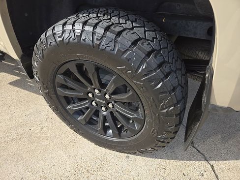 Used 2022 GMC Canyon Elevation image 41