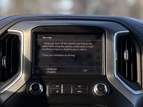 Used 2023 GMC Sierra 3500 Denali w/ Denali Black Diamond Edition image 21