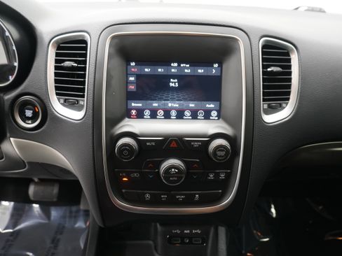 Used 2020 Dodge Durango SXT w/ 3rd Row Seating Group RWD image 19