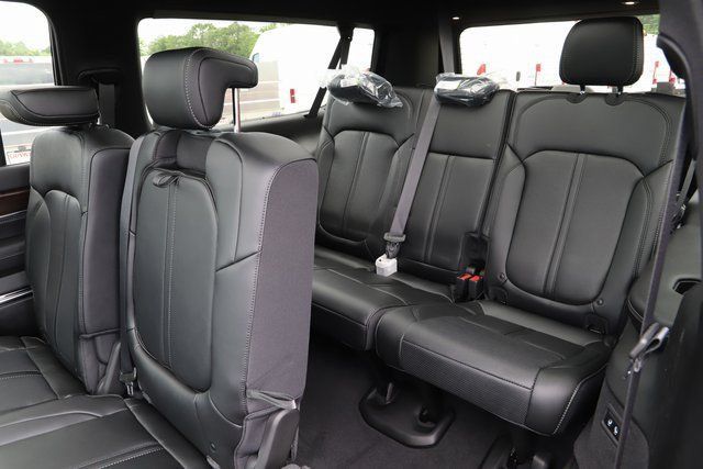 Used 2024 Jeep Grand Wagoneer L 4WD w/ Convenience Group III image 26
