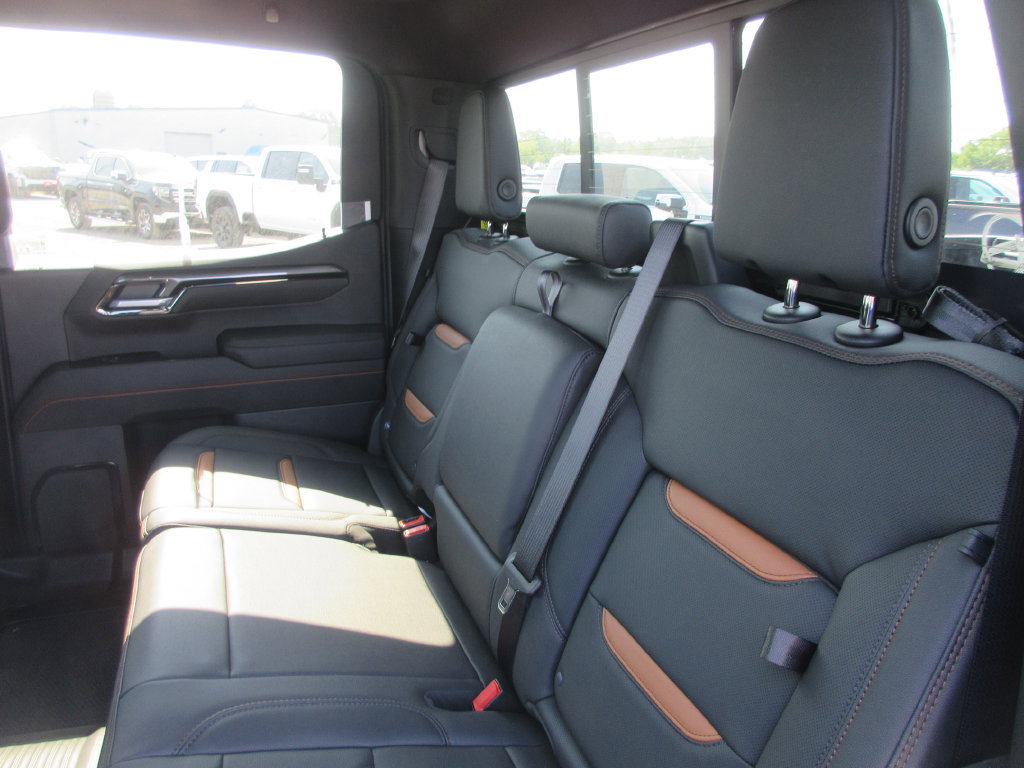 New 2026 GMC Sierra 1500 AT4 w/ AT4 Premium Package AWD/4WD image 17