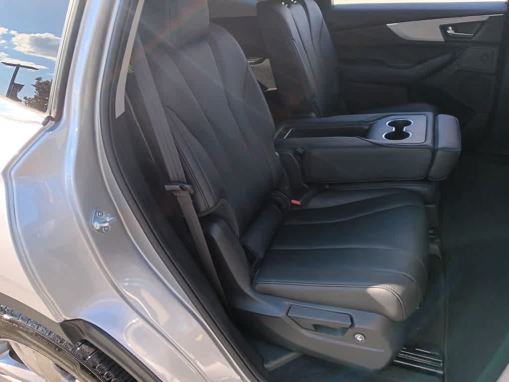 Used 2026 Acura MDX SH-AWD image 18