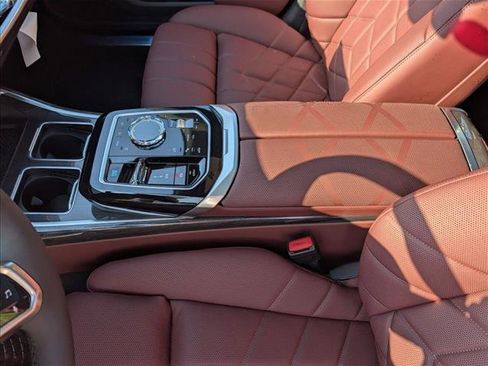 New 2026 BMW i7 xDrive60 AWD/4WD image 19