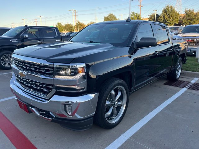 Used 2018 Chevrolet Silverado 1500 LTZ w/ Texas Edition RWD image 2