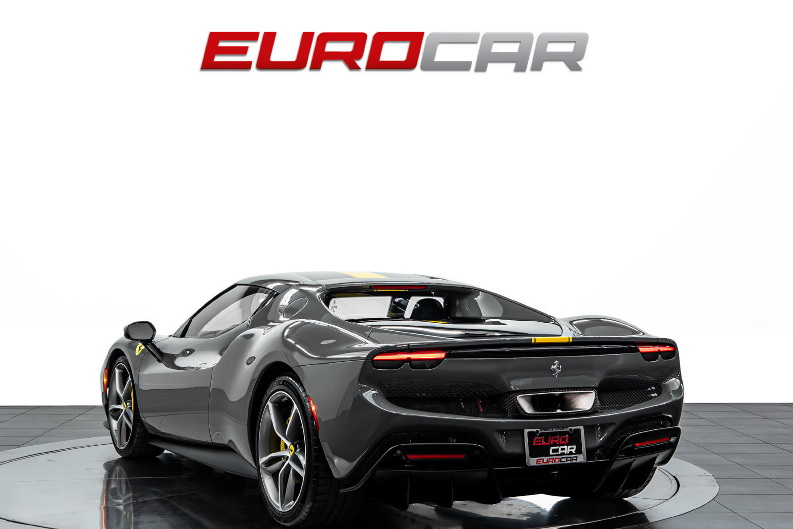 Used 2023 Ferrari 296 GTB RWD image 3