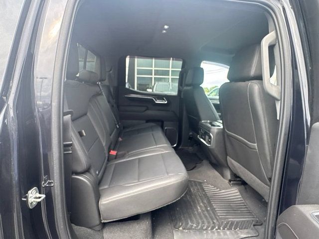 Used 2022 Chevrolet Silverado 1500 LTZ w/ LTZ Convenience Package II AWD/4WD image 25